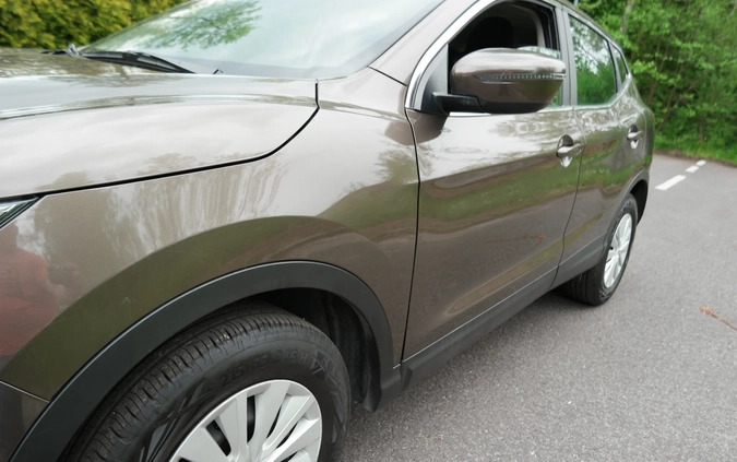 Nissan Qashqai cena 59900 przebieg: 83900, rok produkcji 2017 z Trzebinia małe 631